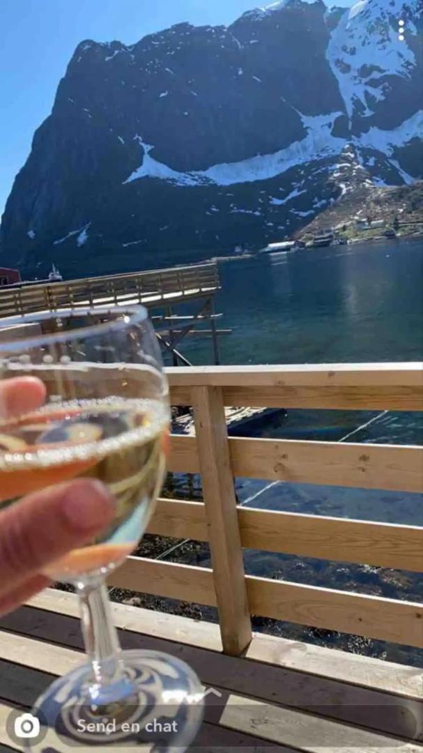 Madelhea Cabin- Seaview Lodge Reine Bagian luar foto